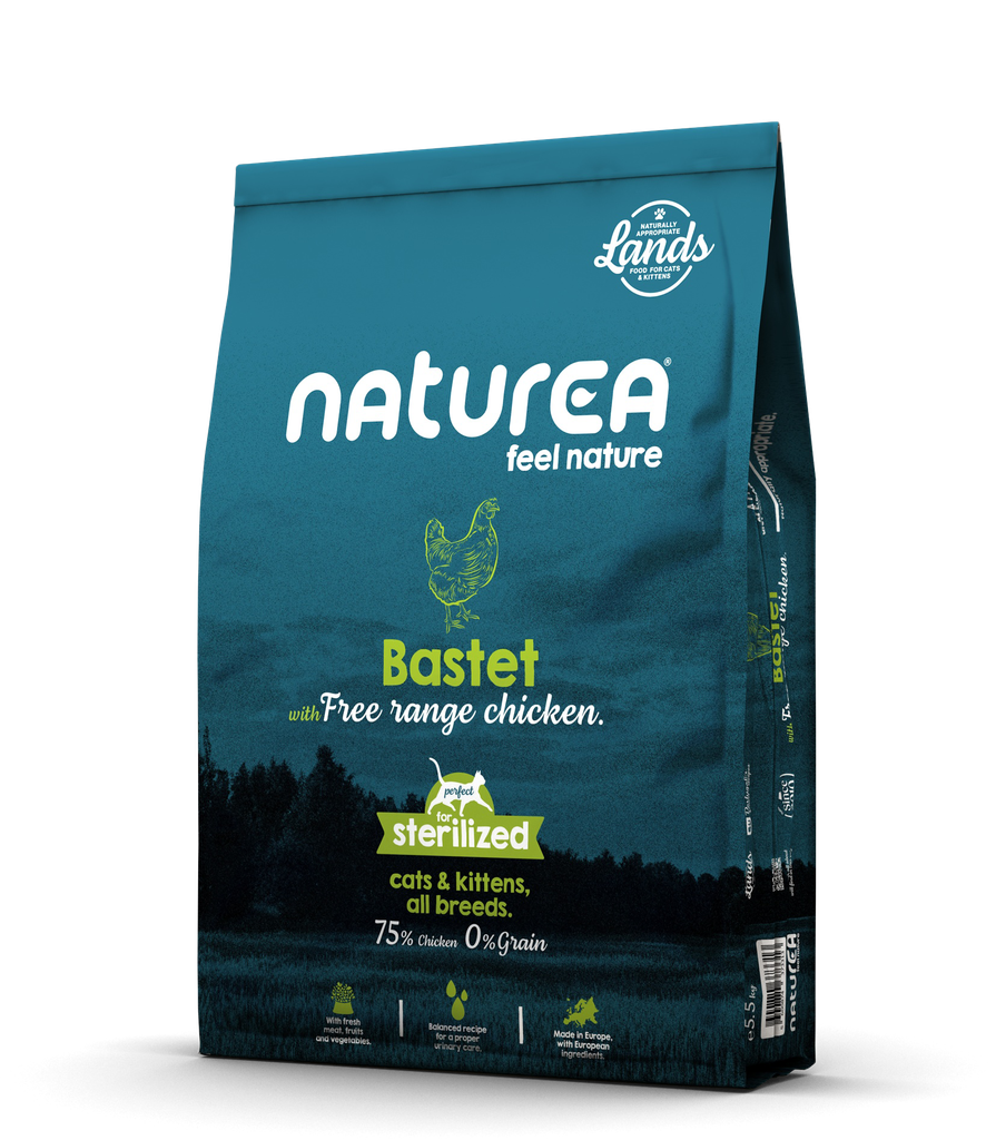 [LAN07] Lands Bastet Free range chicken (1.6KG)