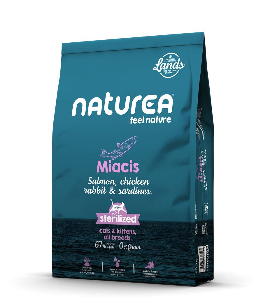 [LAN03] Lands Miacis Salmon, chicken, rabbit & anchovies (1.6KG)